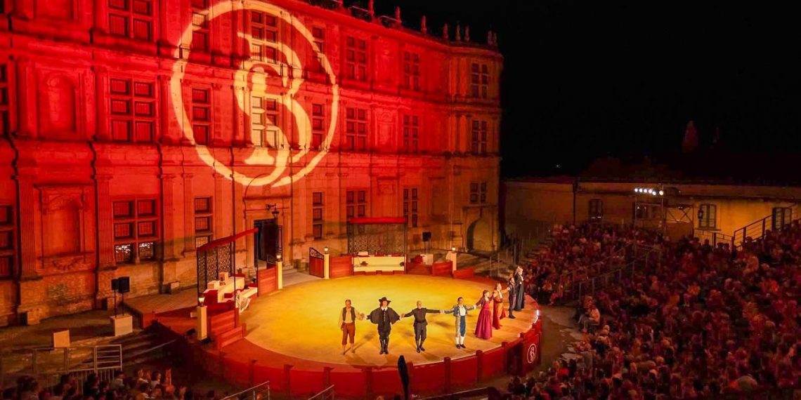 Fêtes nocturnes de Grignan : Jean-Philippe Daguerre à ciel ouvert pour 30 000 spectateurs