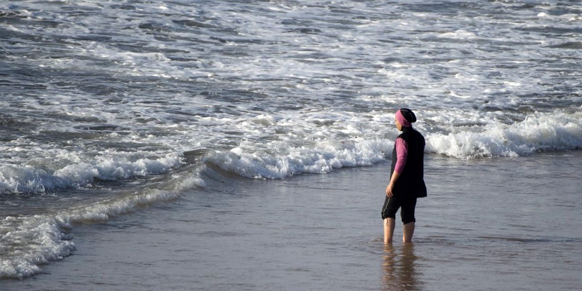 Bouches-du-Rhône : la justice annule un arrêté interdisant la baignade en burkini et condamne la mairie à une amende