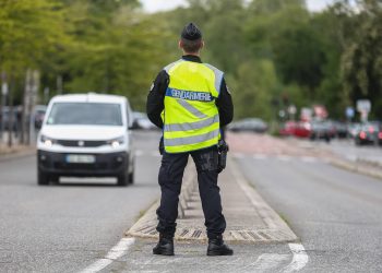 Refus d’obtempérer près de Toulouse : une femme et trois enfants percutés par un 4×4, le chauffeur en fuite