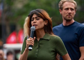 Reconnaissance de la Palestine : Rima Hassan juge que «la France est à la traîne»