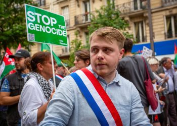 Barbecue non autorisé et affichage sauvage : Louis Boyard verbalisé par la maire de Villeneuve-Saint-Georges