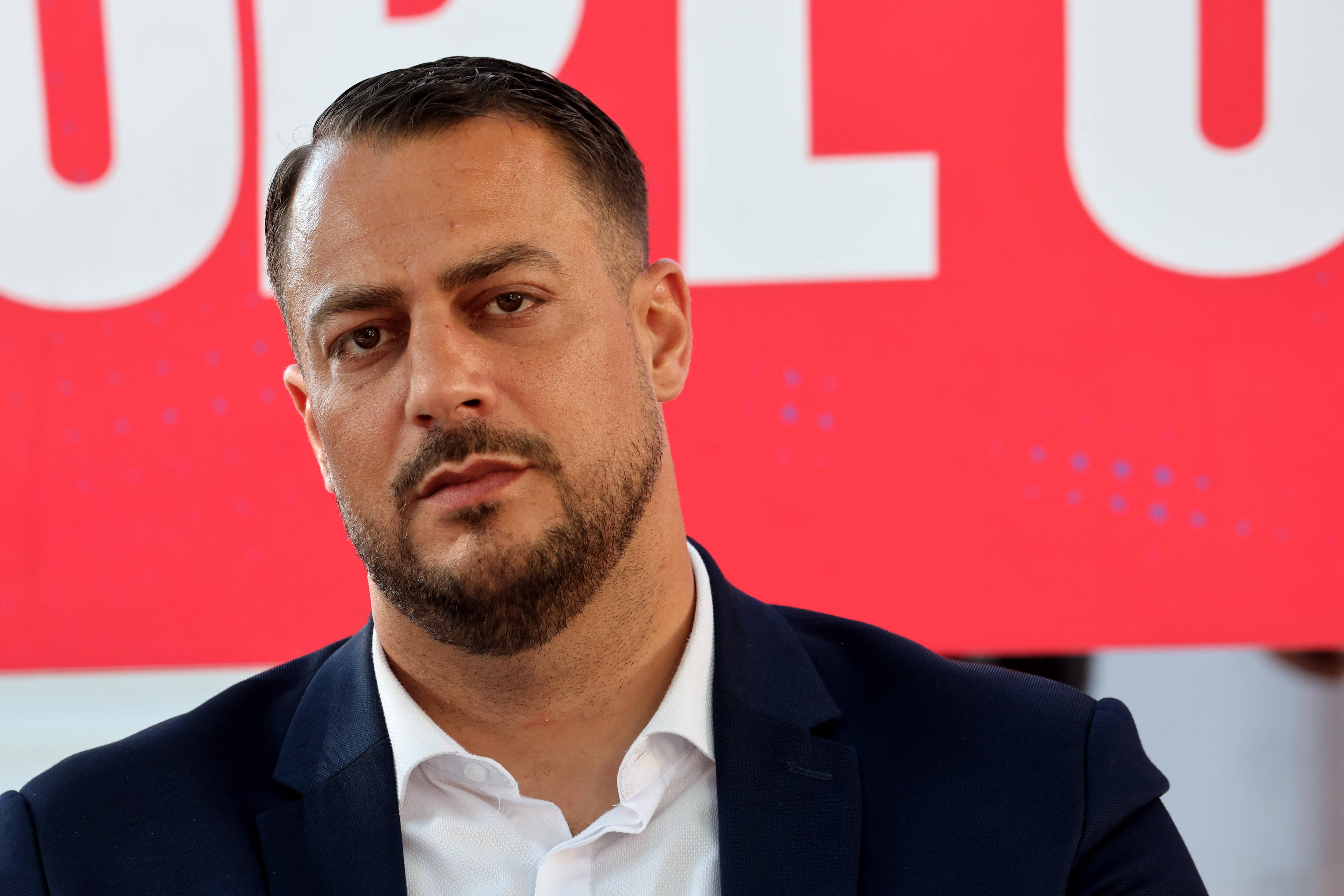 «On se torche avec votre avis» : LFI critiquée pour avoir recadré Sébastien Delogu sur l’Algérie