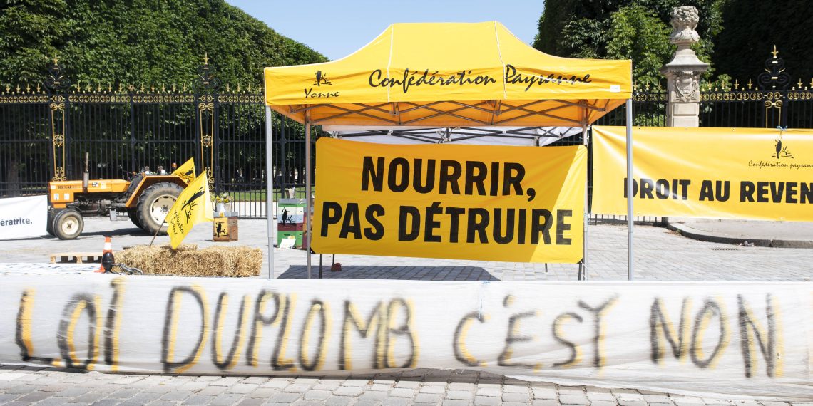 Loi Duplomb : des députés menacés, Darmanin appelle les procureurs de la République à la fermeté