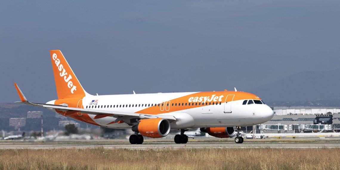 «Allah Akbar, mort à Trump !» : un homme sème la terreur à bord d’un vol EasyJet à destination de Glasgow