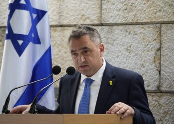 «J’espère qu’elle fera faillite» : l’ambassadeur d’Israël en France charge Vueling après l’expulsion d’adolescents juifs