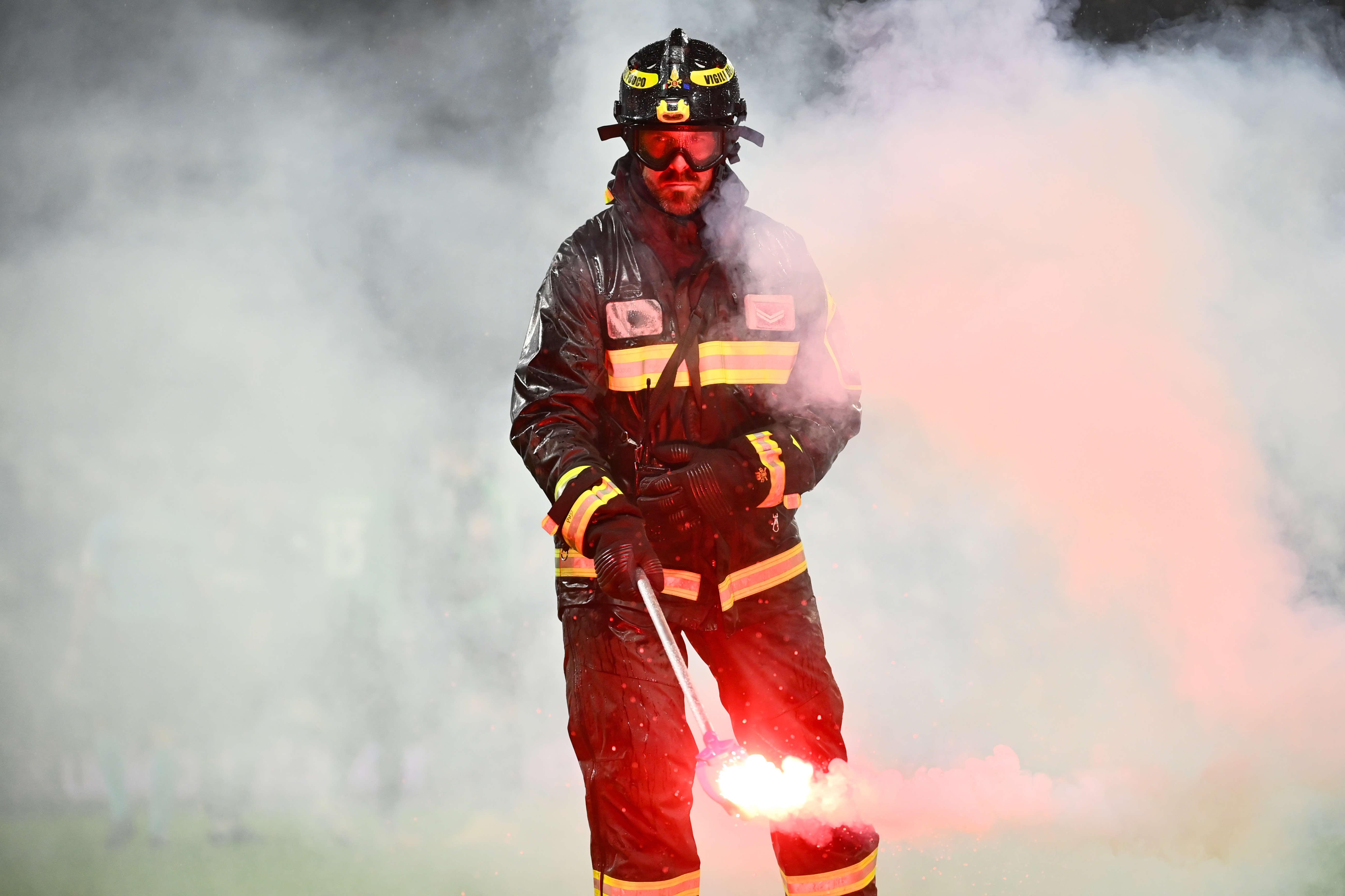 Italie : les images terrifiantes de l’explosion d’une station-essence à Rome