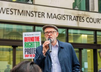 Royaume-Uni : Jeremy Corbyn lance un parti inspiré de La France insoumise