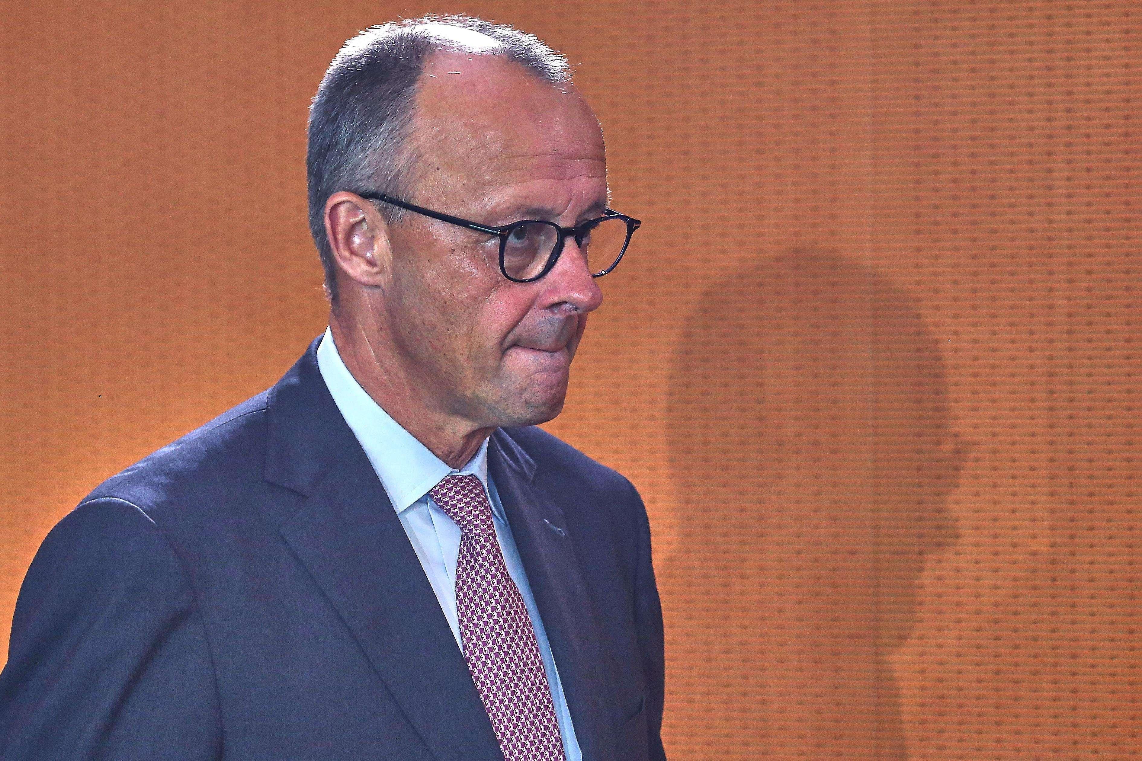 «Pas un chapiteau de cirque» : Merz refuse de hisser le drapeau LGBT sur le Bundestag