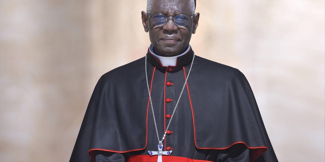 «Nous avons été créés pour louer et adorer Dieu» : l’homélie du cardinal Sarah en Bretagne