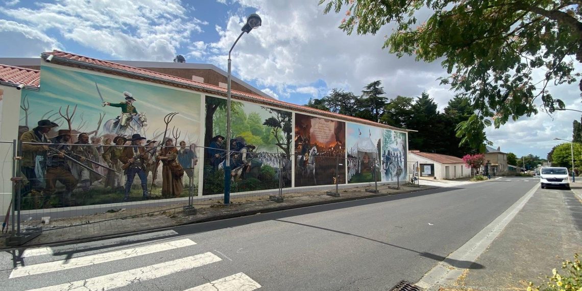 Vendée : le général Charette célébré à travers une fresque gigantesque