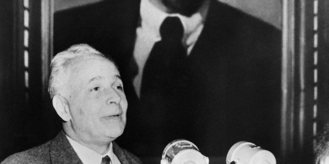 Louis Aragon, un feu follet dans la nuit du communisme
