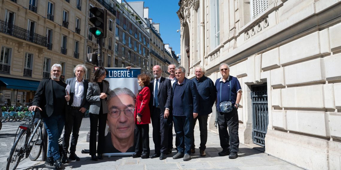 «Je me suis adressée à Macron, à la presse… Sans résultat» : à Autun, le désarroi de Sabeha Sansal, fille de l’écrivain retenu en Algérie