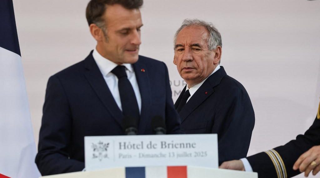 Crise politique : Emmanuel Macron prépare l’après-Bayrou