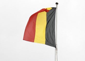 Croisade contre la droite : en Belgique aussi, l’audiovisuel public est accusé de dérive idéologique