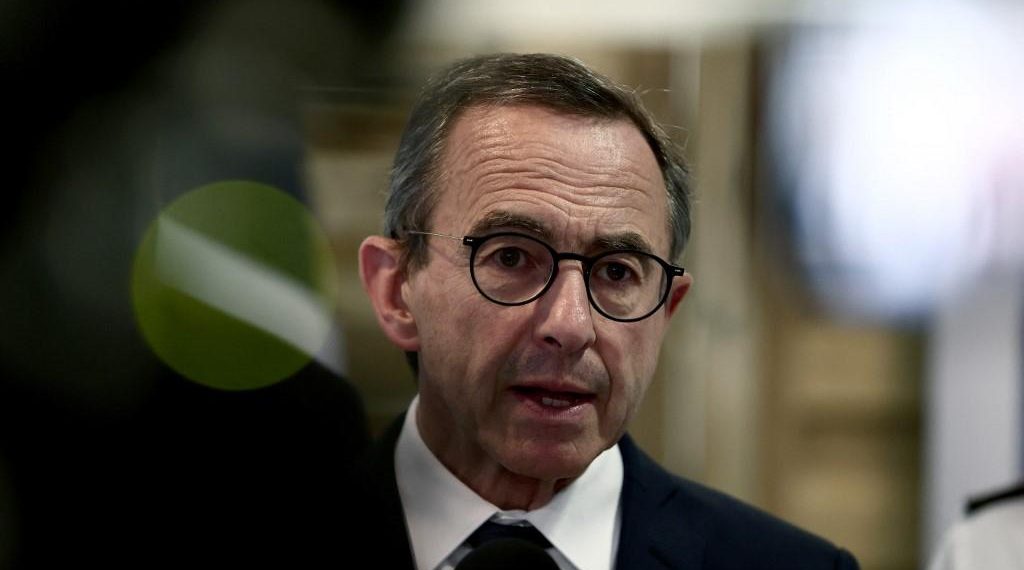 Rétention des étrangers dangereux : Retailleau promet un «texte modifié» après la censure du Conseil constitutionnel