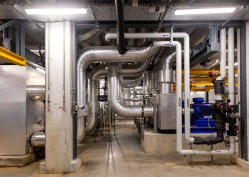 Refroidir sans rejet d’air chaud : à la découverte du réseau de froid urbain de la ville de Lyon