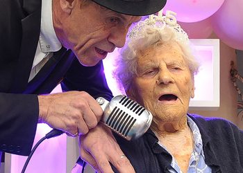 La doyenne de l’humanité, la Britannique Ethel May Caterham, fête ses 116 ans