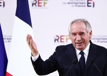 La tournée d’adieu de François Bayrou 