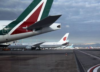 Aéroport de Milan : un Malien ravage des comptoirs d’enregistrement à coups de marteau et déclenche un incendie