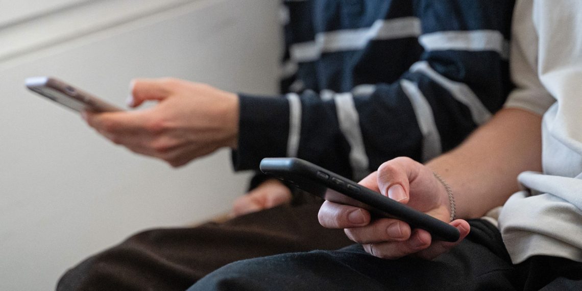 Bombe lacrymogène, taser… Ces armes blanches si facile à se procurer pour les mineurs