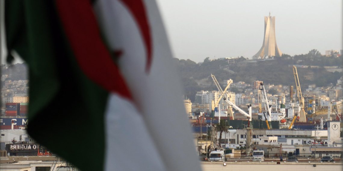 Harcèlement et menace de morts : le mariage chrétien d’une ancienne Miss algérienne devient une affaire nationale