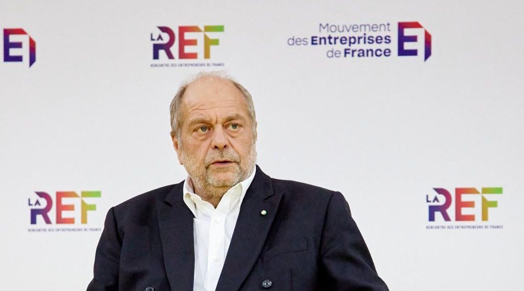 Éric Dupond-Moretti, l’avocat-comédien qui attaque CNews mais fuit le débat