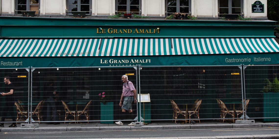 «C’est une mascarade» : un an après les JO, la commission d’indemnisation sous le feu des critiques des commerçants impactés par l’événement