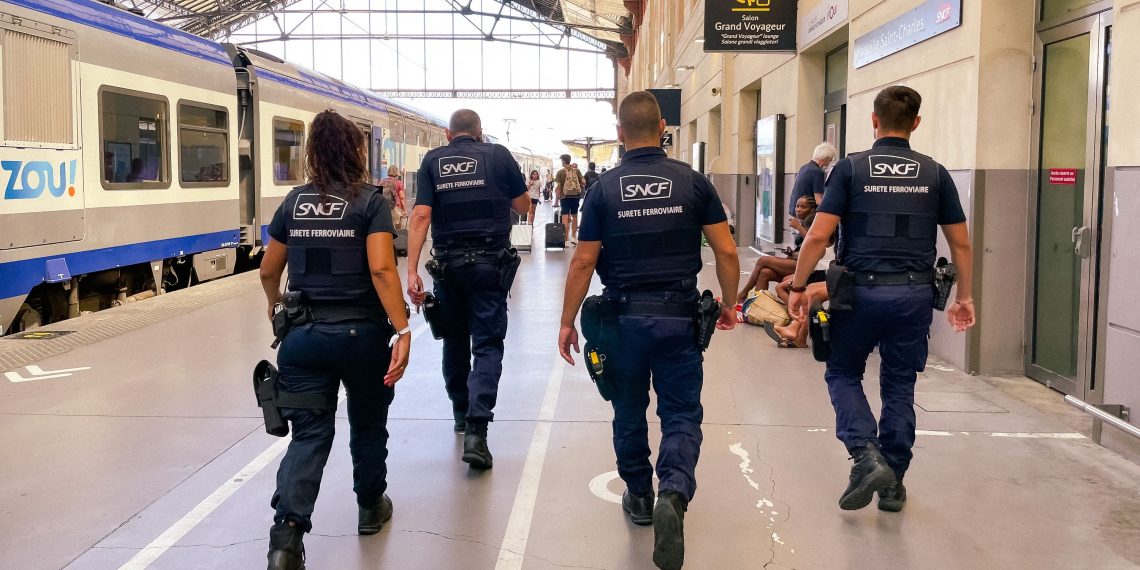 Affluence dans les gares, les pickpockets et les voleurs à la tire sont dans le viseur des hommes de la sûreté ferroviaire de la SNCF