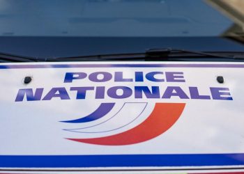 Paris : un jeune homme lardé de coups de couteau après avoir défendu sa petite amie face à un agresseur