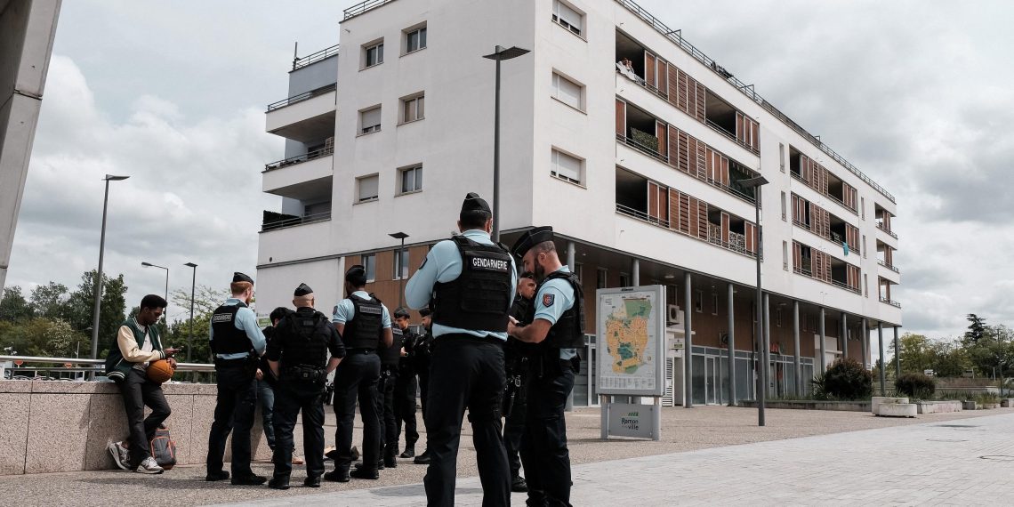 Couper les aides sociales aux narcotrafiquants : une exigence républicaine