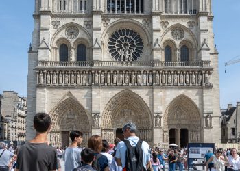 «Ça renforce ma foi» : huit mois après sa réouverture, le succès de Notre-Dame de Paris ne se dément pas