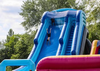 Angleterre : Mort d’une fillette de 4 ans dans un parc aquatique