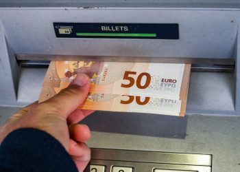 Doubs : Elle est suspectée d’avoir retiré plus de 170.000 euros du compte bancaire de son fils