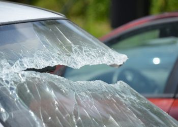 Drôme : Les gendarmes sauvent un enfant enfermé dans une voiture en plein soleil, la mère les agresse