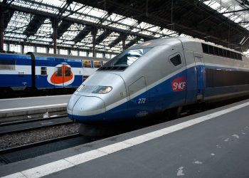 SNCF : Un invalide forcé à soulever une valise lourde lors d’un contrôle dans un TGV