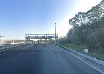 Loire-Atlantique : Un homme meurt carbonisé dans sa voiture après avoir percuté un péage