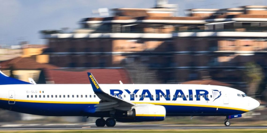 Ryanair : pourquoi la compagnie se désengage-t-elle de trois aéroports français ?