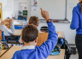 Hors contrat : l’école qui pousse quand le public ferme