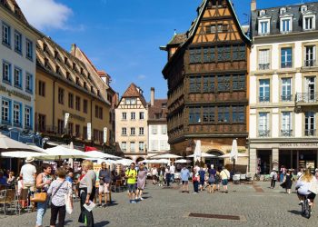 Budget 2026 : pour les habitants d’Alsace-Moselle, pas question de toucher à leurs jours fériés spécifiques