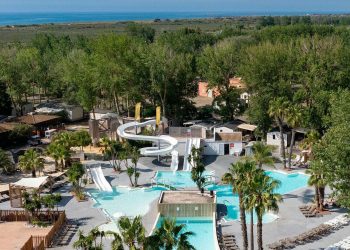 Vacances d’été : le camping à la française fait carton plein