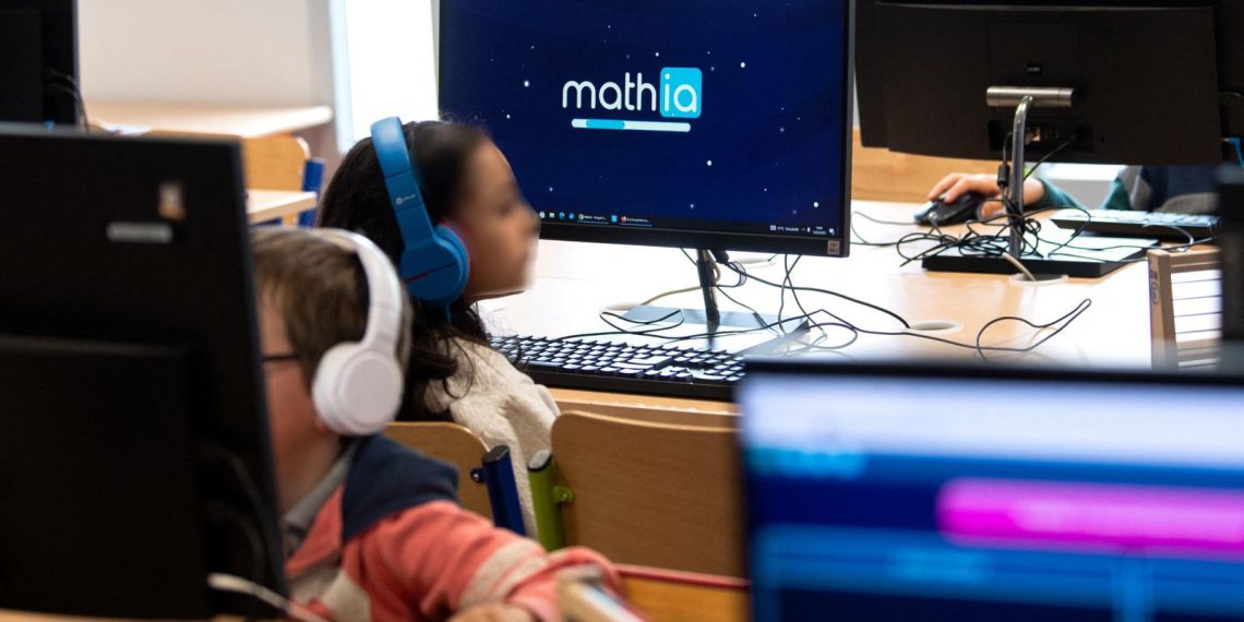 École et intelligence artificielle : former des esprits libres à l’ère des machines