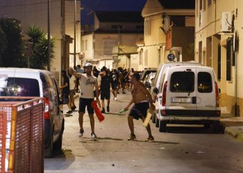 Violences liées à l’immigration : les Espagnols ne veulent plus se taire