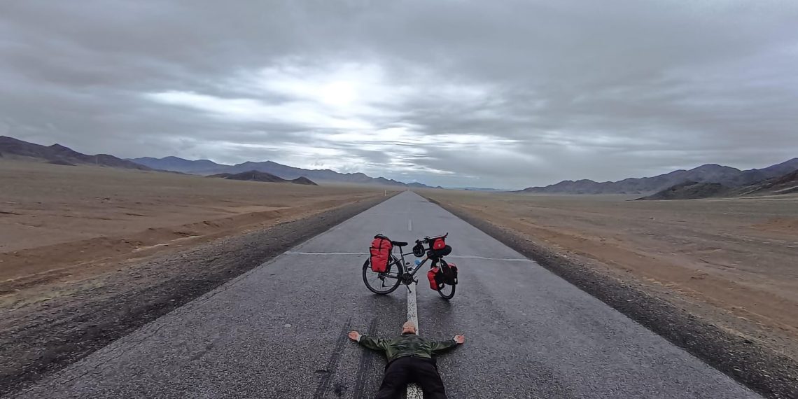 De Marseille à la Mongolie à vélo : le voyage spirituel de Louis-Xavier Durieux