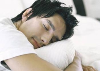 Canicule : linge de lit, alimentation… Ces astuces pour mieux dormir malgré les fortes chaleurs