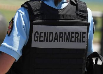 Gironde : un homme tué à coups de couteau après avoir demandé moins de bruit