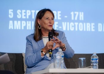 Incendies dans l’Aude : Ségolène Royal accuse le gouvernement de faire «diversion» grâce à l’Algérie