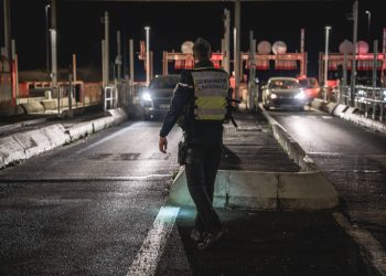 Pyrénées-Atlantiques : un gendarme grièvement blessé après un refus d’obtempérer à un péage