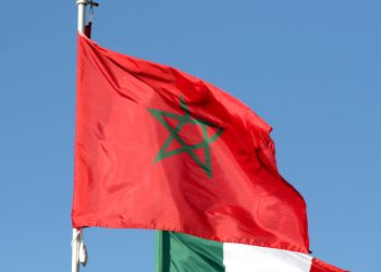 Maroc : une militante féministe placée en garde à vue pour un tee-shirt jugé offensant envers Dieu