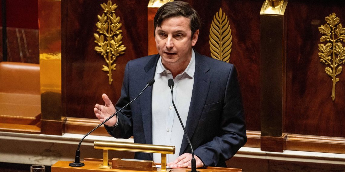«La police tue partout» : le député LFI Aurélien Taché visé par une plainte pour diffamation