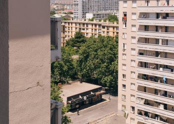 «Les gens en ont ras-le-bol» : dans les quartiers nord de Marseille, des riverains s’organisent pour traquer les délinquants